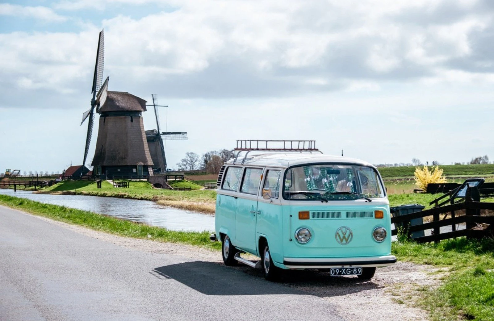Volkswagenbusje minty webformaat
